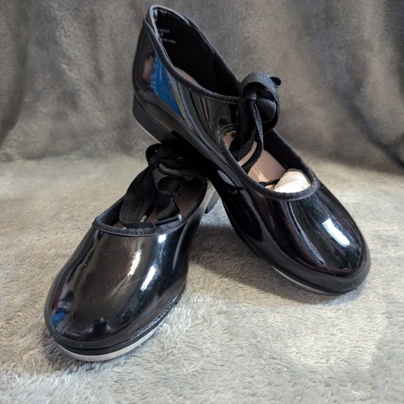 Capezio tap dance shoes size 1 in black patent leather excellent condition - Picture 2 of 10